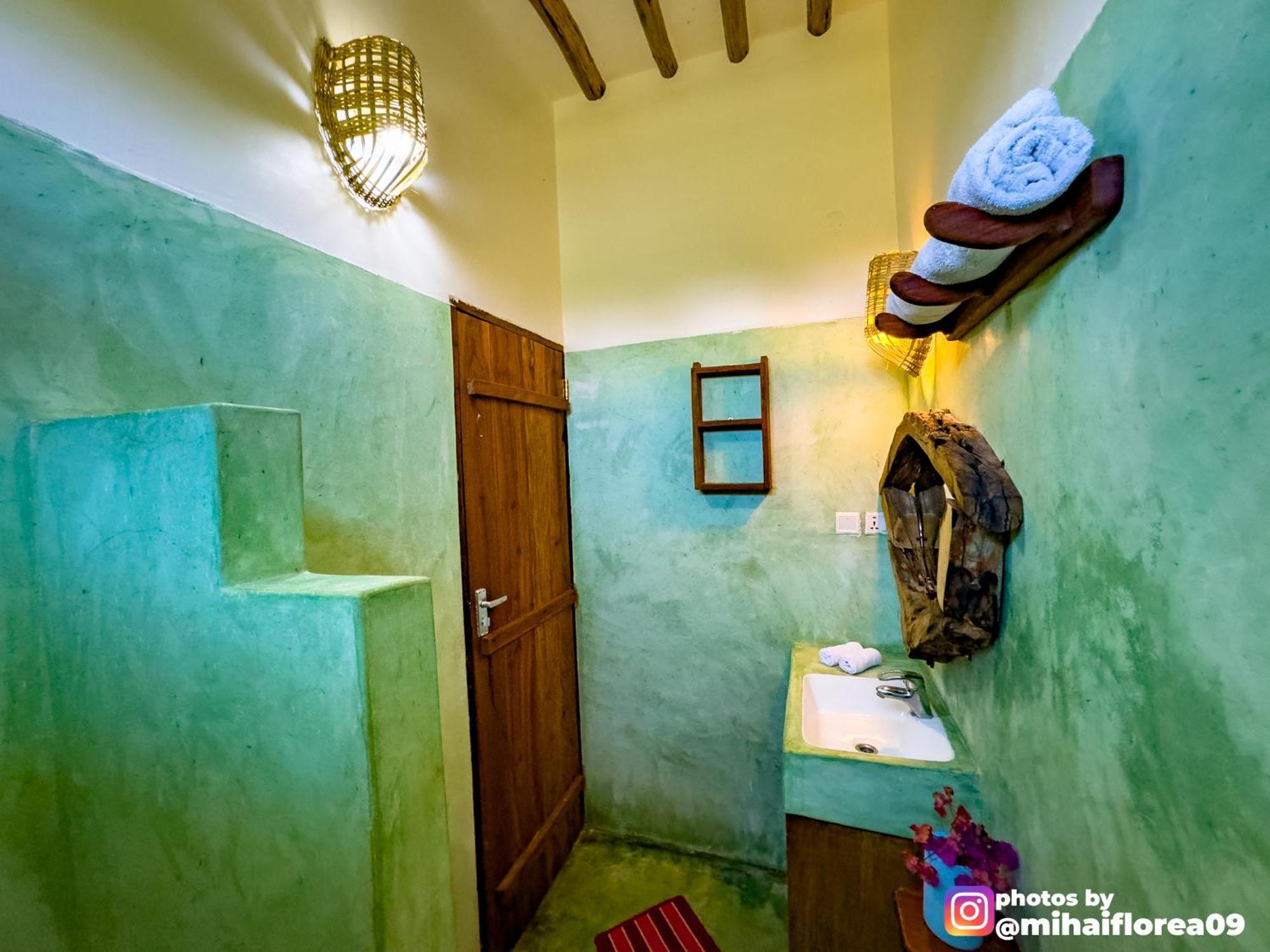 Tofauti Inn Makunduchi Bagian luar foto